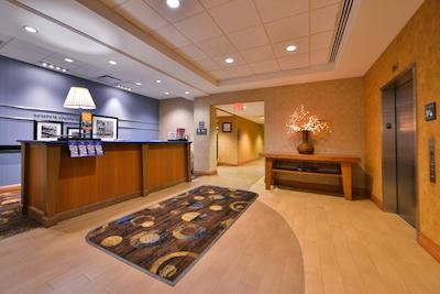 هامپتون این ویرجینیا بیچ-اُسینفرنت اسود