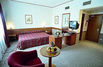 شگ هتل ورنا