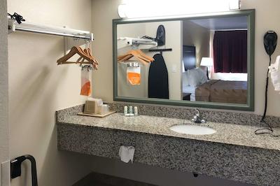 دز این اند سویتز مسا