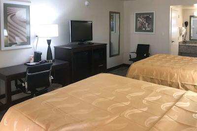 دز این اند سویتز مسا