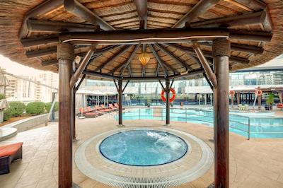 کاپتورن هتل دبی