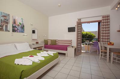 لاتانیا استودیز اند اپارتمنتز