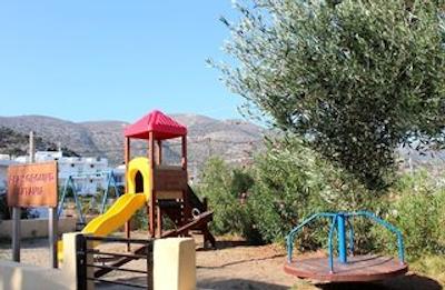 لاتانیا استودیز اند اپارتمنتز