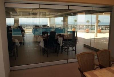 ریال بلو پافز هتل اند اسپا