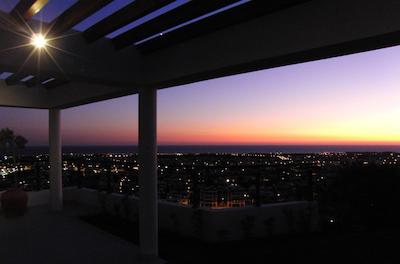 ریال بلو پافز هتل اند اسپا