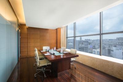 کرون پلازا لنگانگ سیتی سنتر