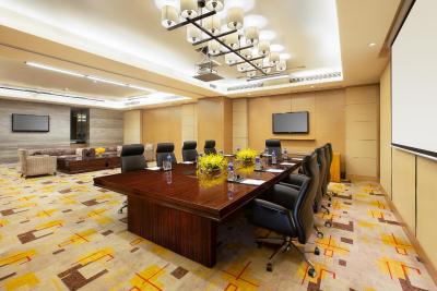 کرون پلازا لنگانگ سیتی سنتر