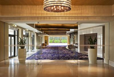 ووگو ابوظبی گلف ریزورت اند اسپا