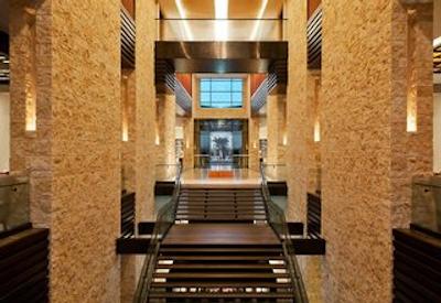 ووگو ابوظبی گلف ریزورت اند اسپا