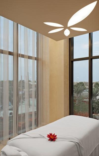 ووگو ابوظبی گلف ریزورت اند اسپا