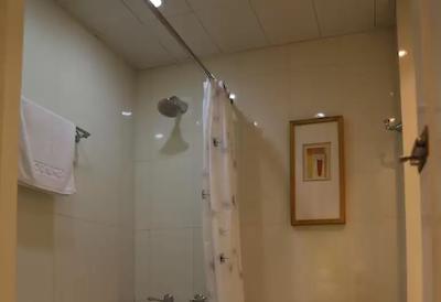 لادل سرویس اپارتمنتس