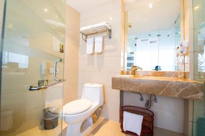 وینا اینترنشنال هتل اکسپو برانچ