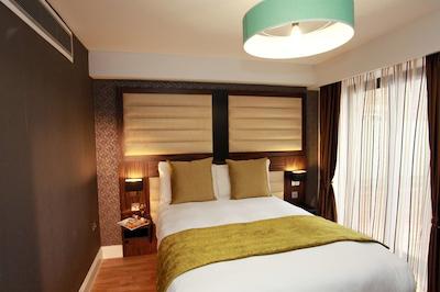 میتریس سویتز اپارتمنت هتل