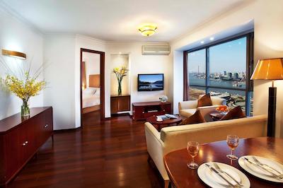 آکمه اکسپو ریورساید اپارتمنتس