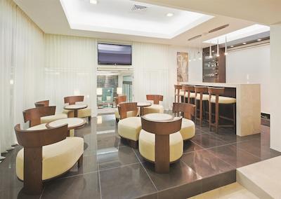 لق هتل بای لا کوینتا کانکون