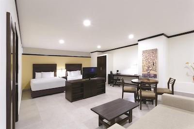 لق هتل بای لا کوینتا کانکون