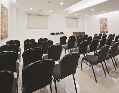 لق هتل بای لا کوینتا کانکون