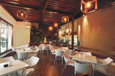 لق هتل بای لا کوینتا کانکون