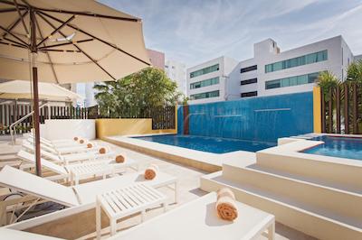 لق هتل بای لا کوینتا کانکون