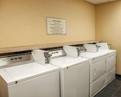 کمفرت سویتز ایندیاناپلیز آیرپرت