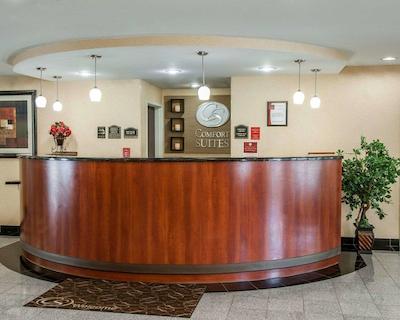 کمفرت سویتز ایندیاناپلیز آیرپرت