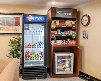 کمفرت سویتز ایندیاناپلیز آیرپرت