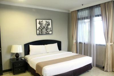 پوری دنپاسار