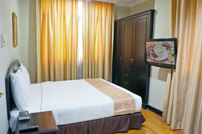 پوری دنپاسار