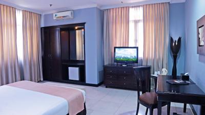 پوری دنپاسار