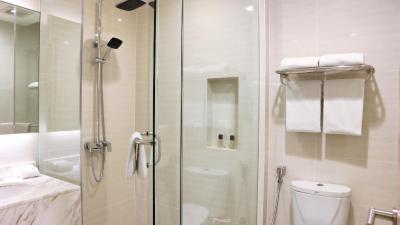 پوری دنپاسار