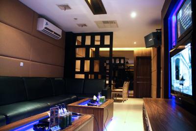 پوری دنپاسار