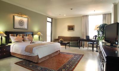 پوری دنپاسار