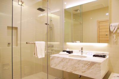 پوری دنپاسار