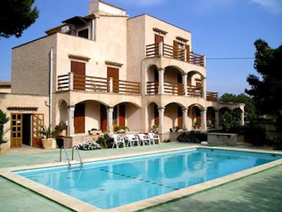 ویلا پریمرا اپارتمنتز