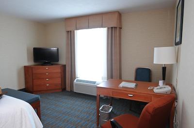 هامپتون این بای هیلتون کرتارو تکنلجیکو