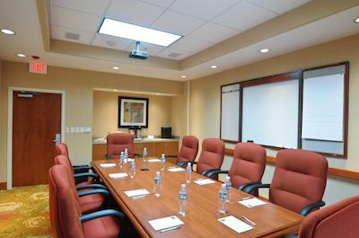 هامپتون این بای هیلتون کرتارو تکنلجیکو