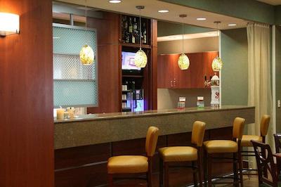 هامپتون این بای هیلتون کرتارو تکنلجیکو