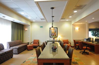 هامپتون این بای هیلتون کرتارو تکنلجیکو