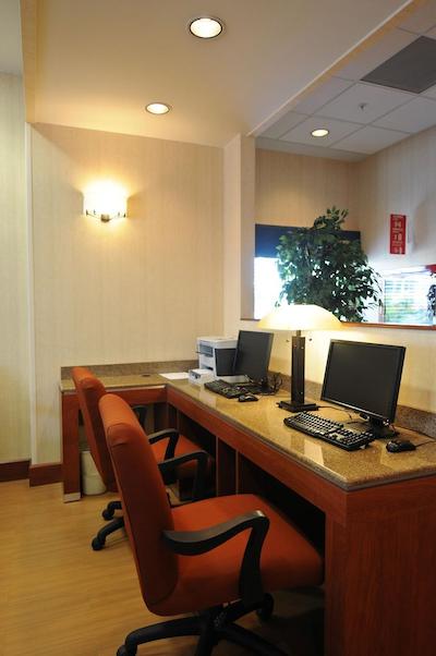 هامپتون این بای هیلتون کرتارو تکنلجیکو