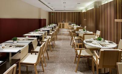 کاتالنیا پلازا مر