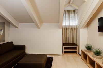 کاتالنیا پلازا مر