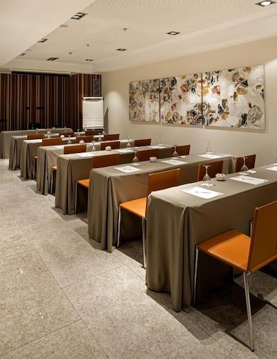 کاتالنیا پلازا مر