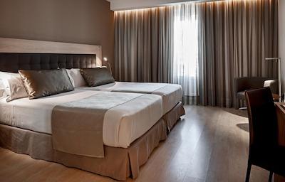 کاتالنیا پلازا مر