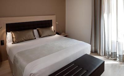 کاتالنیا پلازا مر