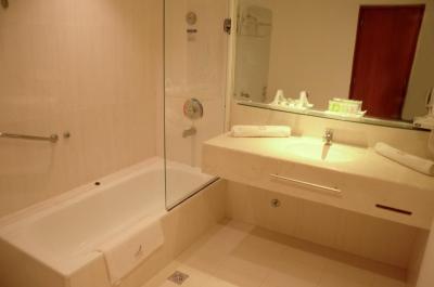 سنسز هتل بوتیک