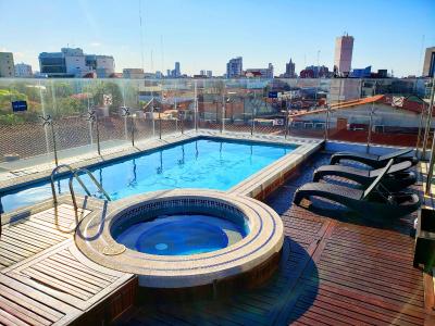 سنسز هتل بوتیک