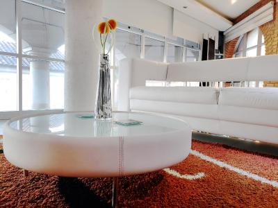 سنسز هتل بوتیک