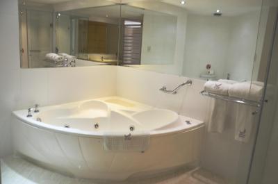 سنسز هتل بوتیک