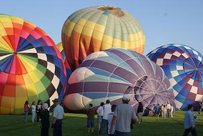 هامپتون این اند سویتز ریورتون