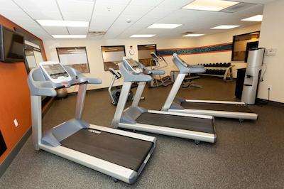 هامپتون این اند سویتز ریورتون